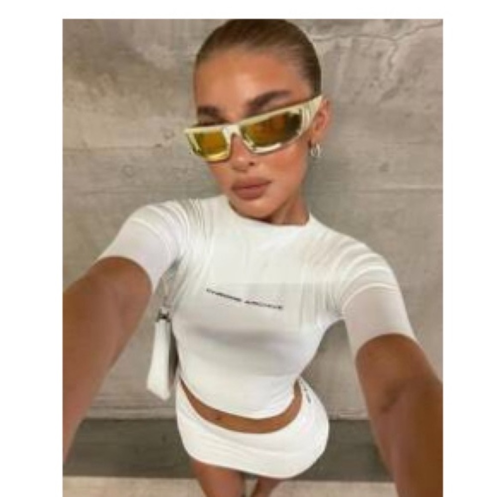 Sporty Y2K sunglasses